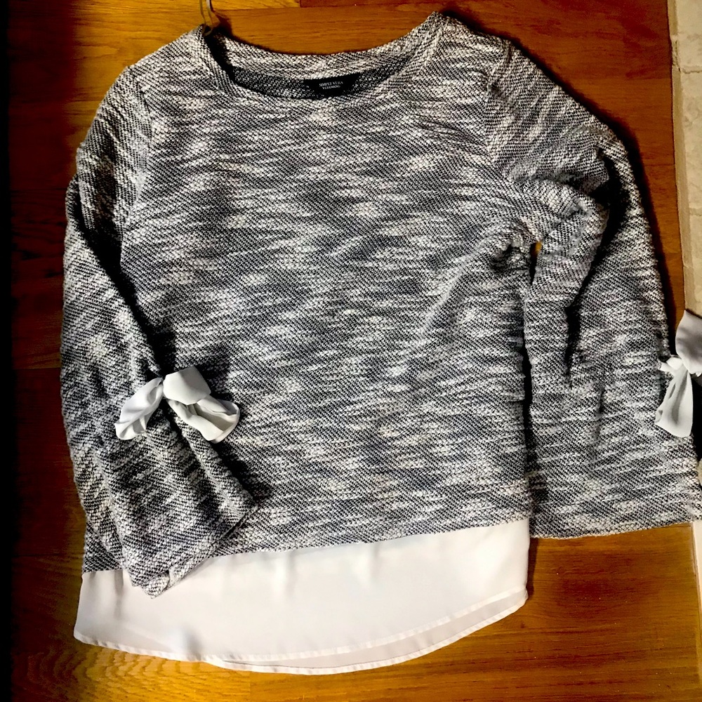 Simply Vera wang sweater size large